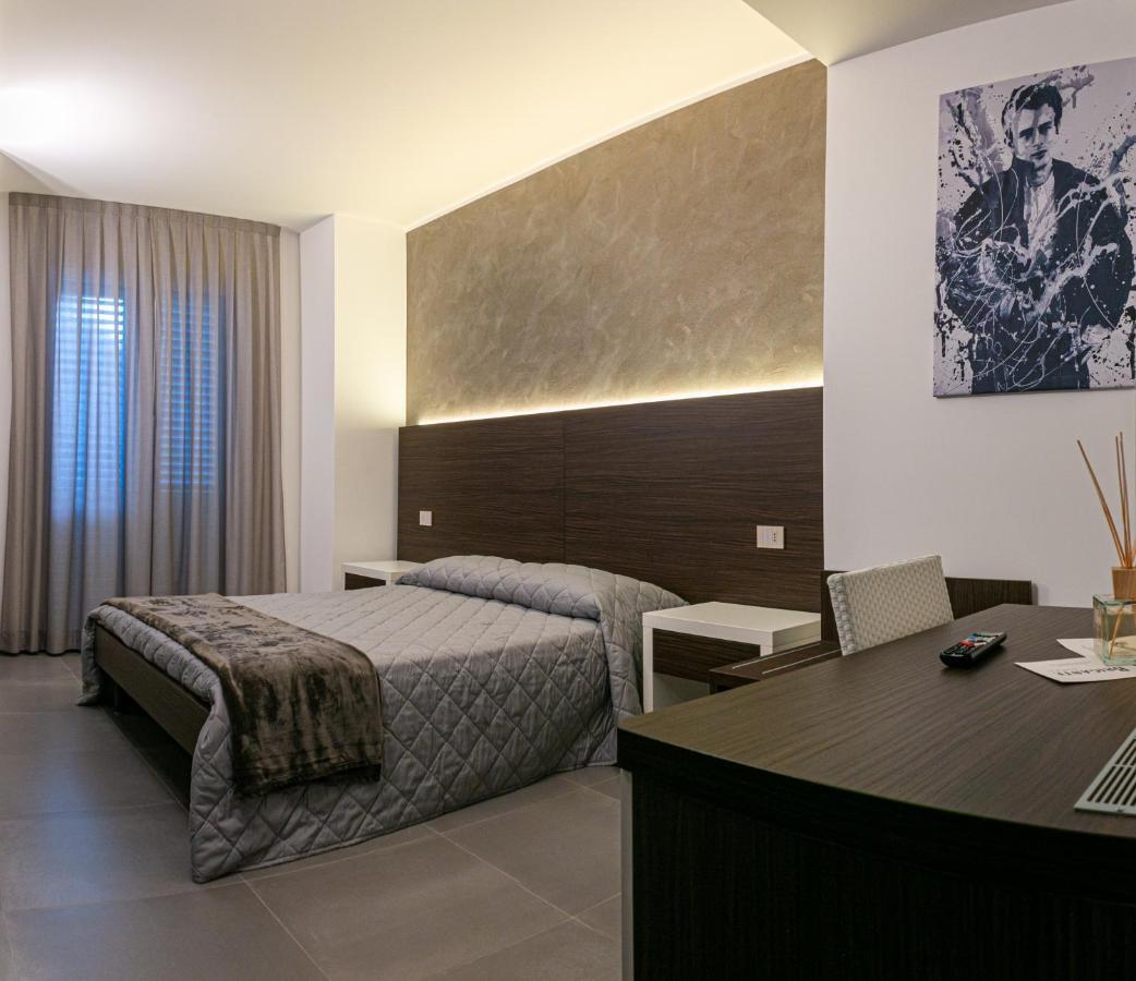 מיסאנו אדריאטיקו Brigante Suites מראה חיצוני תמונה